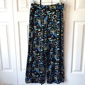 Chicos Travelers Size 2 Large Cropped Pants Bold Artsy Print